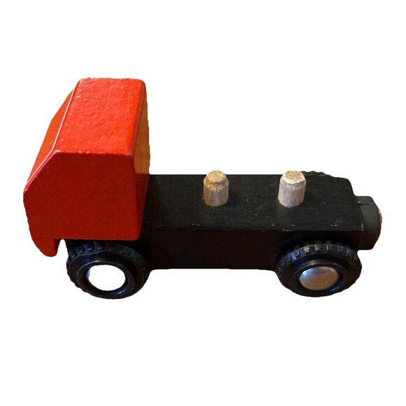 Lot of 3 Melissa and Doug Magnetic Train Engine, Red Cage And Red Car SEE PICS - Picture 2 of 14